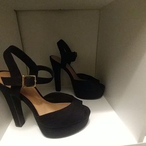 Platform ankle strap heel